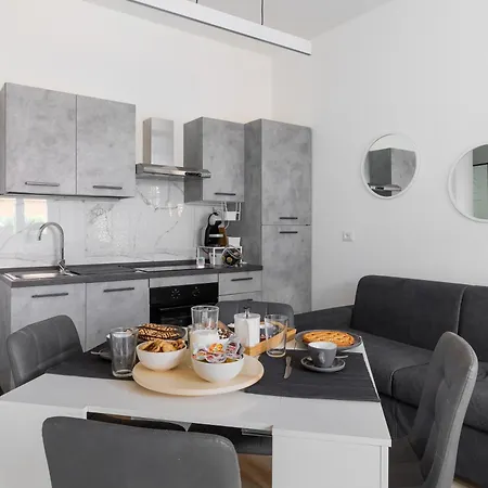 Apartamento La Dimora Degli Asinelli Bolonia Exterior foto